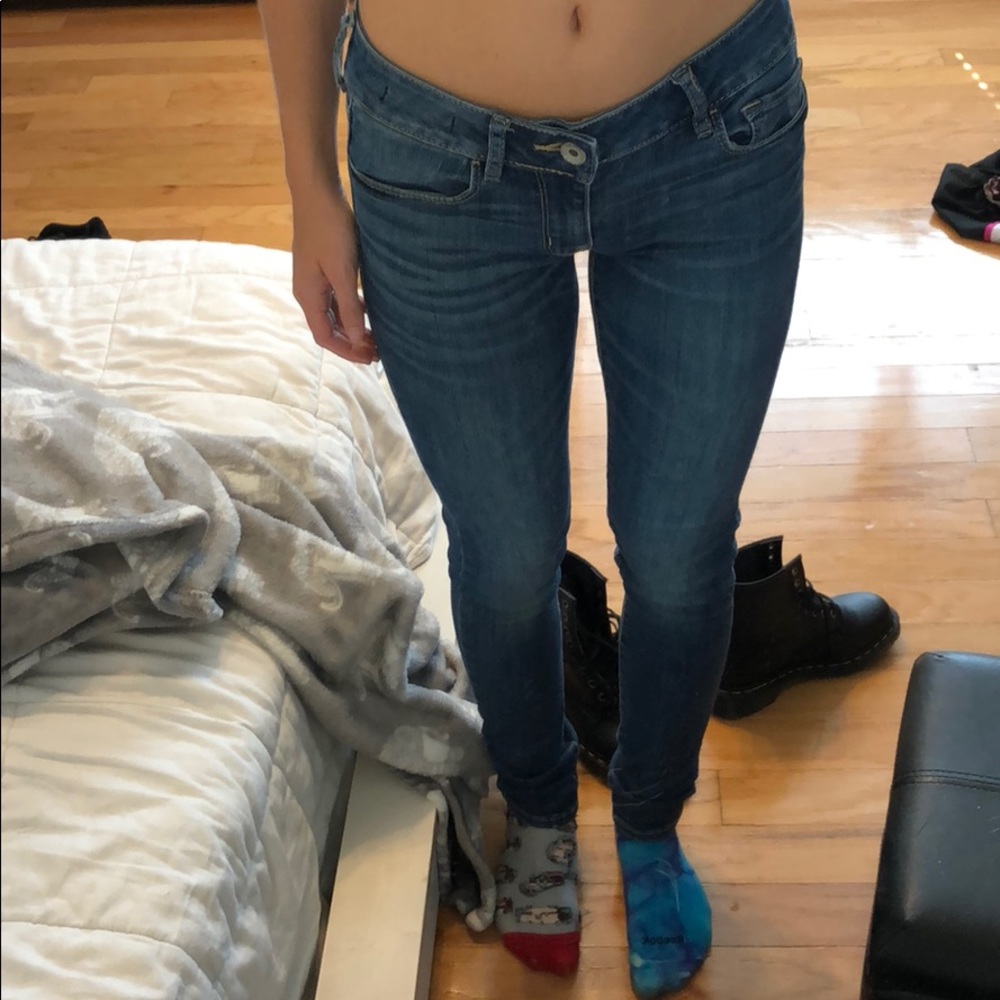 Bullhead low rise jeans